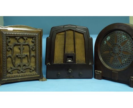 An Art Deco Ekco bakelite radio, 870071, 41 cm high, a similar Philips' speaker, and another similar (3)