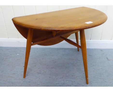 A blonde Ercol elm drop leaf occasional table, raised on turned legs&nbsp; 16"h&nbsp; 24"w 