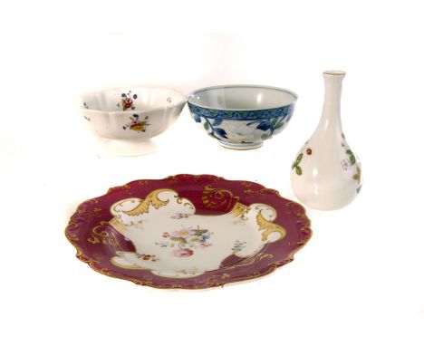 A collection of ceramic and glass items, to include a pair of Remington Vian blue pottery bowls, a small glass example, a pai
