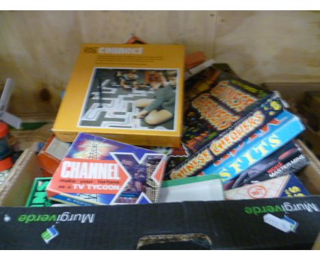 Quantity of vintage board and card games to include Journet The Pigybak puzzle game, Galt Toys Connect, Pepys Channel etc