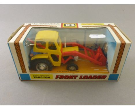 Boxed Britains 9572 Front Loader Massey Ferguson Tractor in excellent condition
