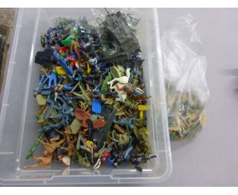 Quantity of plastic soldiers including Airfix, Lone Star, Hilco etc