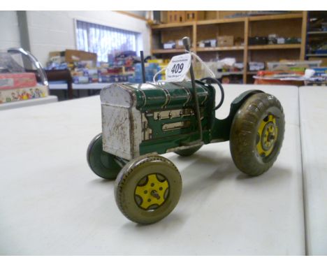 Vintage tin plate clockwork tractor made in GB