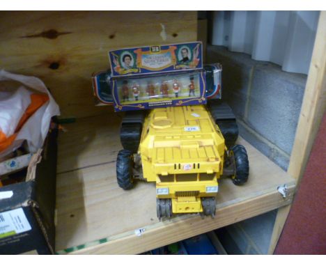 Pixar Wall-E Talking vehicle plus boxed Britains 7225 The Queen's Silver Jubilee and boxed Corgi 41 1902 State Landau