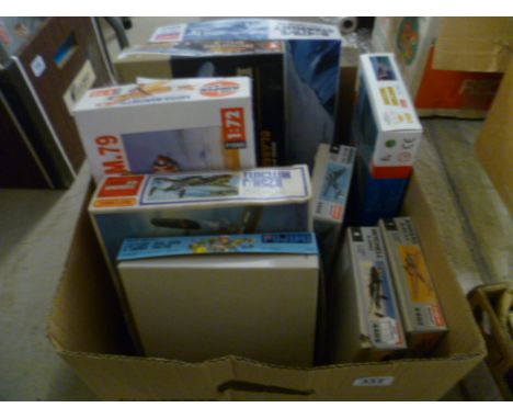 Ten vintage model kits relating to aircraft including Academy x 4, Airfix, Fujimi & Matchbox