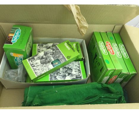 A quantity of Subbuteo, mainly boxed teams