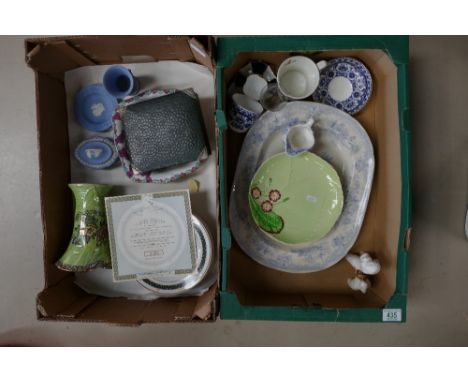A mixed collection of ceramic items including early Foley oatmeal dish, Carltonware items, early glass items etc (2 trays) 