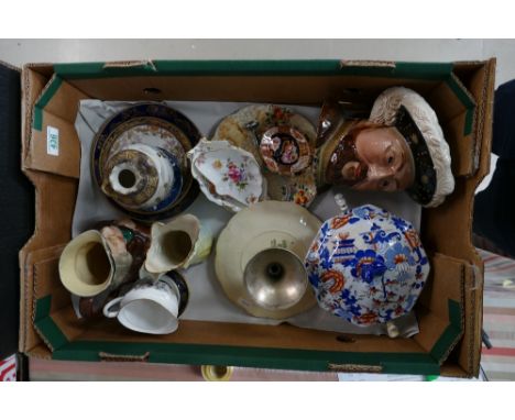 A mixed collection of ceramic items to include - Clarice Cliff Celtic Harvest patterned cake stand and cake plate. Royal Crow