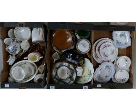 A mixed collection of ceramic items to include Royal Albert Lavender Rose side plates &amp; cake stand, Duchess part tea set,