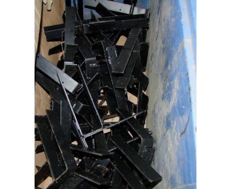A very large quantity of metal gate hinges. Approx 35 pairs 