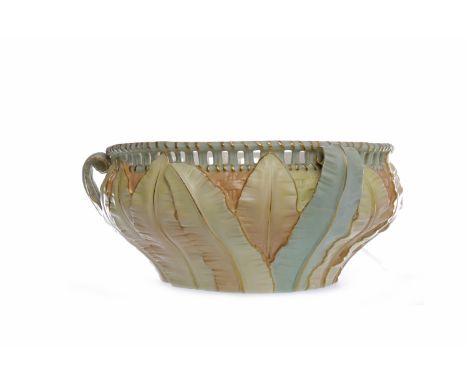ROYAL WORCESTER CIRCULAR FRUIT BOWLmoulded with leafage with three outset handles with a pierced border above, date code slig