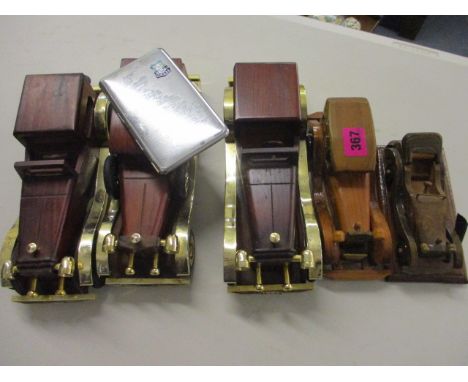 Model wooden vintage cars to include a pen stand in the form of a mounted vintage car, together with a Truro cigarette box