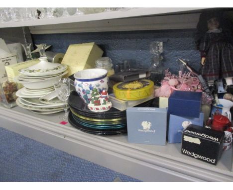 A mixed lot to include boxed Wedgwood items, a decanter and other items