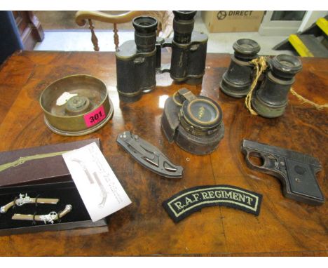 A mixed lot to include a F Barker & Son 1917 Verners pattern V111 marching compass, serial number 61579 in a leather case, an