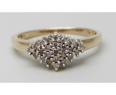 A 9ct gold ring set with diamonds, 2.1g, N/O