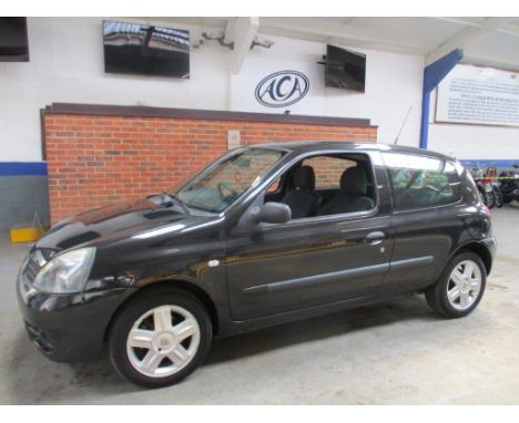 Make &amp; Model: Renault Clio CampusDate of Reg: NA58 AVGColour: Blackcc: 1149MoT: 21-05-2022Fuel Type: PETROLMileage: 118kT