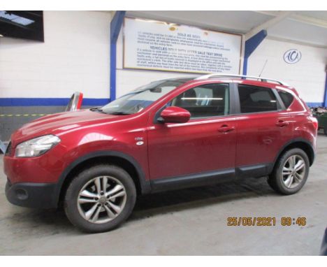 Make &amp; Model: Nissan Qashqai N-Tec DCIDate of Reg: AO60 EHWColour: Redcc: 1461MoT: 17-11-2021Fuel Type: DIESELMileage: 15