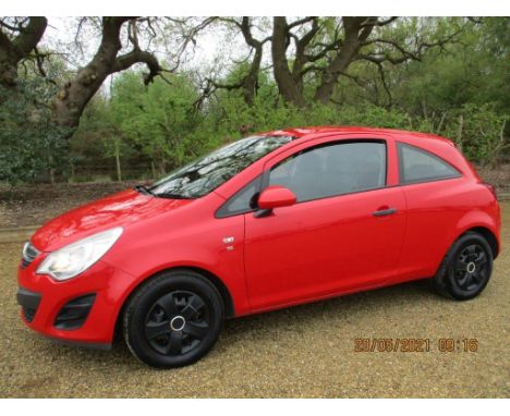 Make &amp; Model: Vauxhall Corsa S EcoflexDate of Reg: SD61 WXPColour: Redcc: 998MoT: 06-12-2021Fuel Type: PETROLMileage: 81k