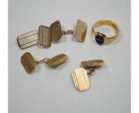 A 1930's part 22ct gold and banded black onyx set signet ring, (the ring head later associated), size Q/R, gross weight 6.8 g