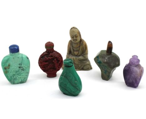 5 Chinese snuff bottles and soapstone figures comprising a jadeite snuff bottle, a malachite-style snuff bottle, a resin cinn