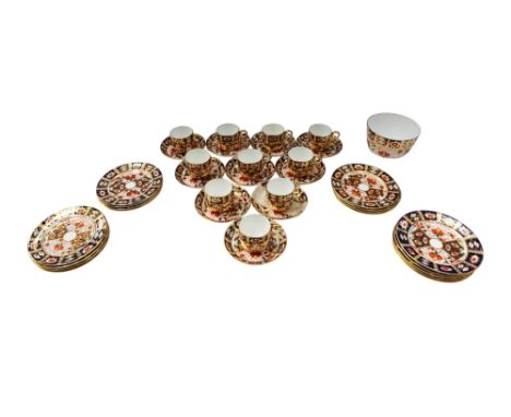 An early 20th Century imari Davenport tea wares, side plates,cups, saucers,  Bowl with Hairlines from rim, some with wear.  