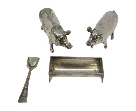 Silver Plated Pigs and Trough Cruet Set. 20th CenturyWell crtafted set possibly by Hawkes and Son, Walton St., LondonConditio