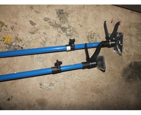***TWO CEILING / VAN EXTENDING PROPS