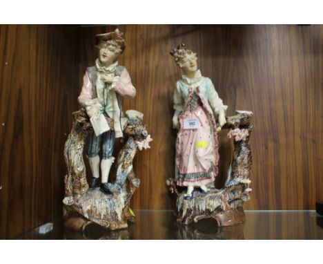 A PAIR OF VINTAGE CERAMIC FIGURES