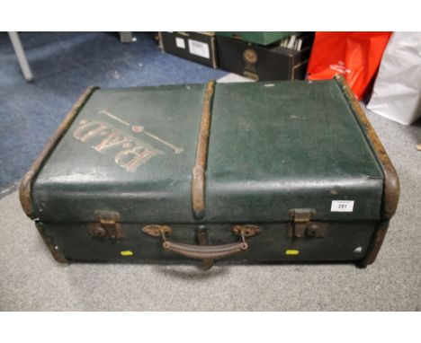 A 1920S ERA BANDED PACKING TRUNK