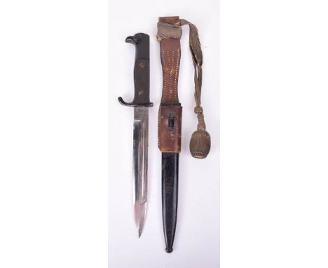 WW1 German Wartime Produced Parade Bayonet, the eagle headed parade bayonet, the overall length 31cm with the bayonet slot bu