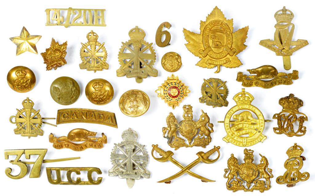 VARIOUS BRITISH AND COLONIAL MILITARY CAP BADGES, SHOULDER TITLES AND ...