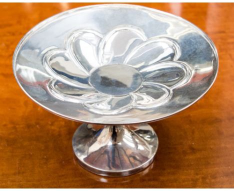 An Edwardian silver pedestal dish, William Hutton & Sons Ltd, Birmingham 1911, weighted base, embossed flower decoration