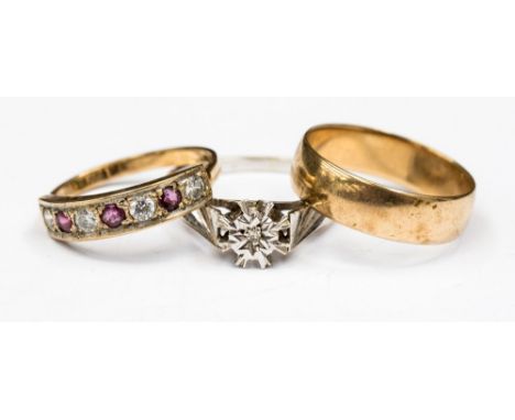 Three 9ct gold rings, comprising a 9ct yellow gold wedding band, size R, a 9ct yellow gold half et set with ruby and diamond,