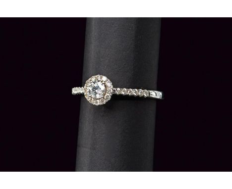 GIORGIO VISCONTI solitaire ring made of 18 kt white gold with brilliant cut diamonds, G color, VS clarity, for a total of 0.4