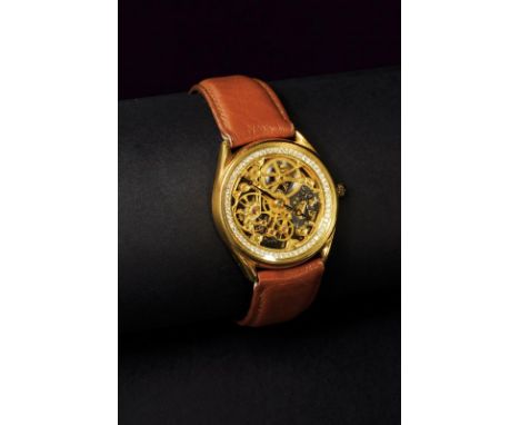 18 kt gold wrist watch set with 0,80 cts of diamonds. Dial 33 mm, mechanical movement with manual winding in working order.  