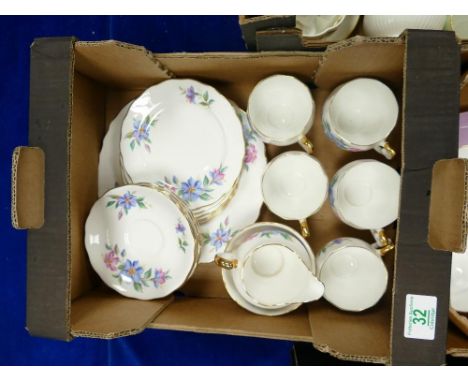 Crown Regent Floral Decorated Tea Set: 