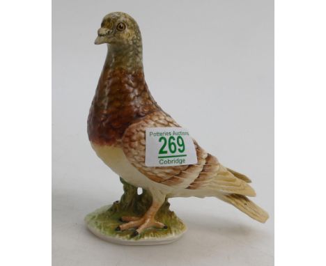 Goebel Model of Pigeon CV119: 