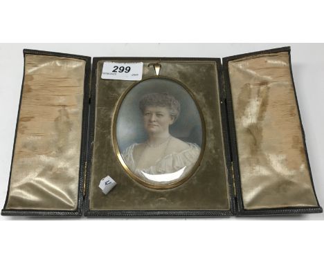 ENGLISH SCHOOL CIRCA 1910 "Lady in white dress and pearl necklace", a miniature portrait study, oil on ivory, oval, unsigned,
