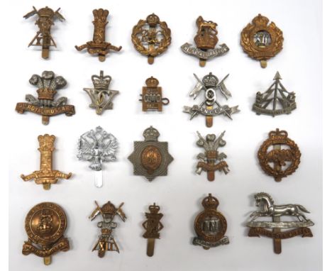 20 x Cavalry Cap Badges including bi-metal KC 21st Lancers ... White metal KC 9th Lancers ... Brass KC RAC ... Bi-metal KC 13