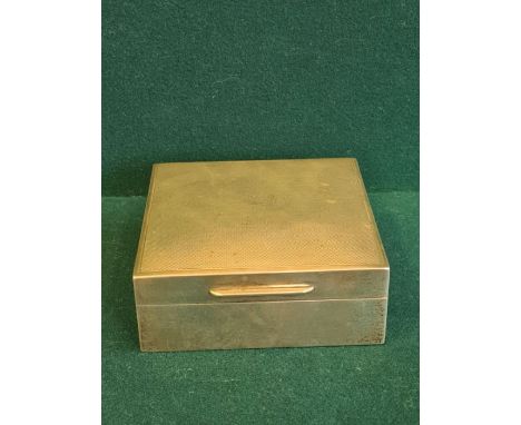 Silver engine turned table cigarette box, 85mm square, 35mm tall, London 1938.