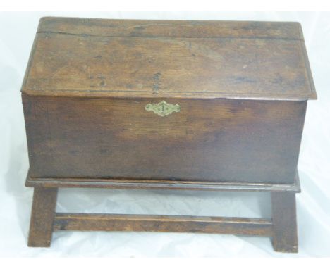 18th century oak trunk on stand, total item dimensions: H.45cm W.64cm