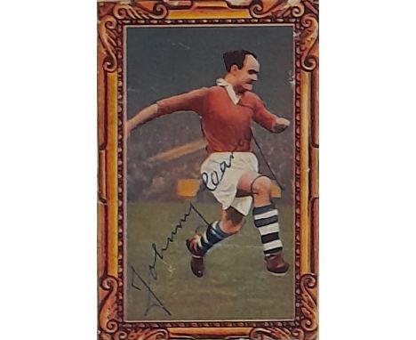 VINTAGE MANCHESTER UNITED JOHNNY CAREY AUTOGRAPHED PICTURE
Manchester United Johnny Carey hand signed small picture measuring