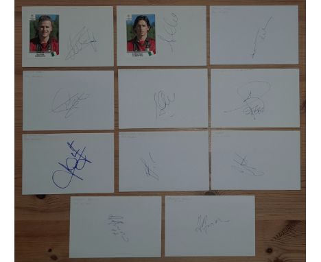 AC MILAN AUTOGRAPHS X 11
AC Milan 11 signed 6” x 4” white cards, Demetrio Albertini x 3, Oliver Bierhoff, Jose Antonio Chamot