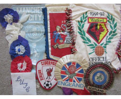 LARGE LOT OF FOOTBALL MEMORABILIA&nbsp;
Well over 400 items in this lot. We have added many photo's but please note these do 