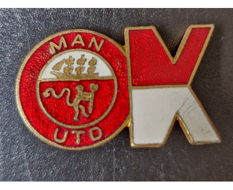 MANCHESTER UNITED RARE VINTAGE BADGE MADE BY COFFER
Ref LT