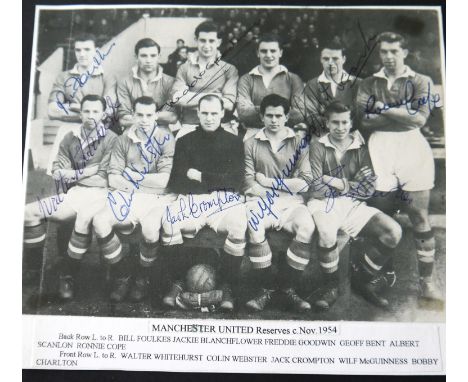 CIRCA 1954 MANCHESTER UNITED RESERVES AUTOGRAPHED TEAM PICTURE&nbsp;
Signed by Foulkes, Goodwin, Scalcon, Cope, Whitehurst, W