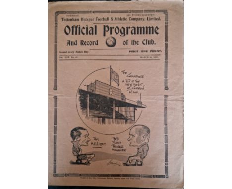 1937-38 TOTTENHAM HOTSPUR V NORWICH CITY
Slight Fold
Ref SM