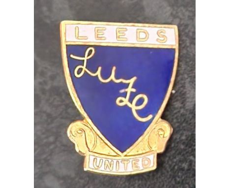 LEEDS UNITED VINTAGE BADGE
Ref SM