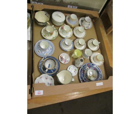 BOX OF VARIOUS EARLY 20TH CENTURY AND LATER DECORATIVE CUPS AND SAUCERS ETC