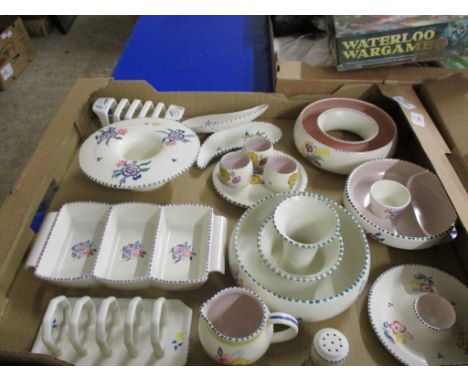 TRAY CONTAINING QUANTITY OF POOLE WARES WITH TYPICAL DESIGNS